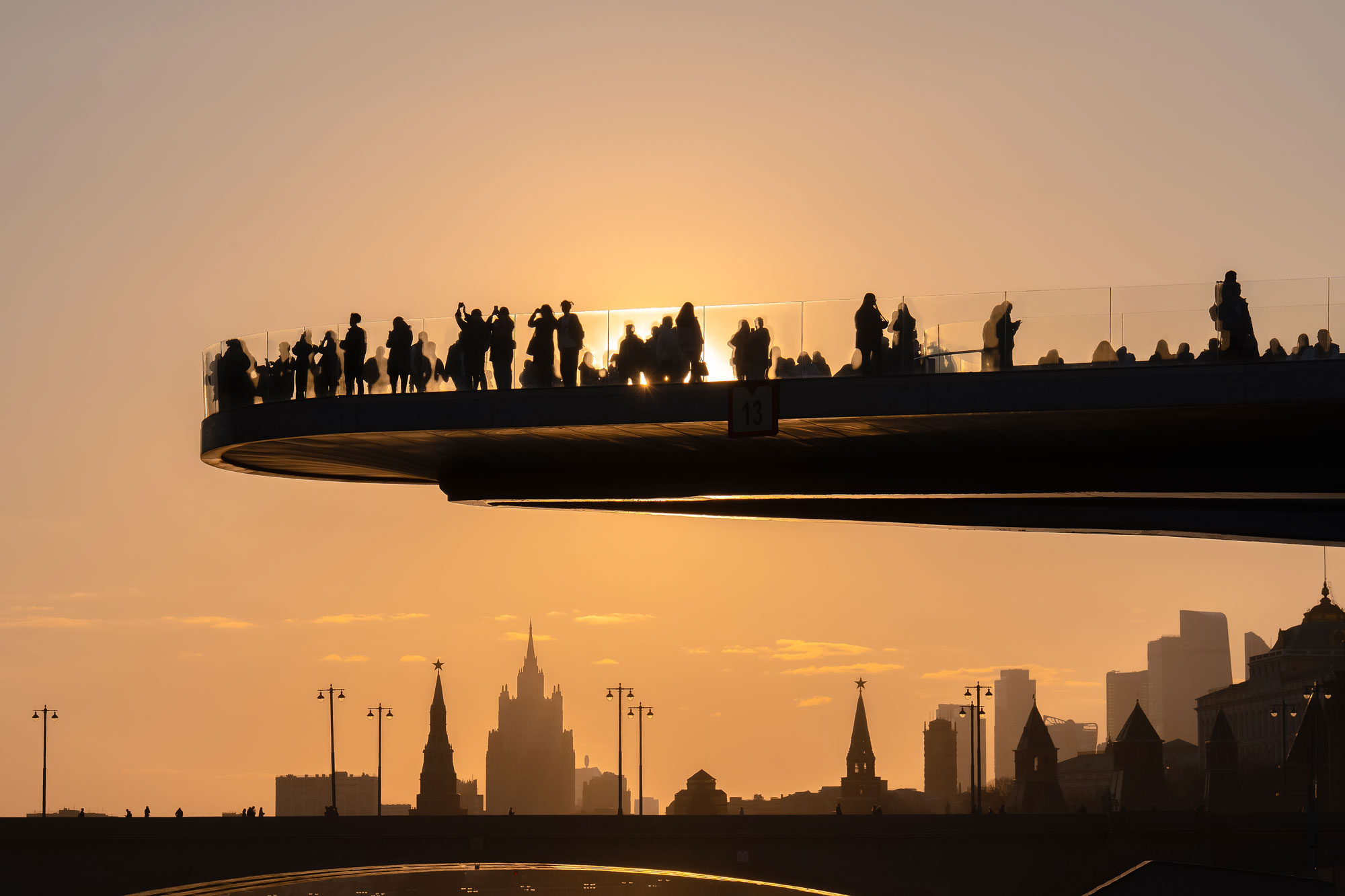 Walk along the Floating Bridge