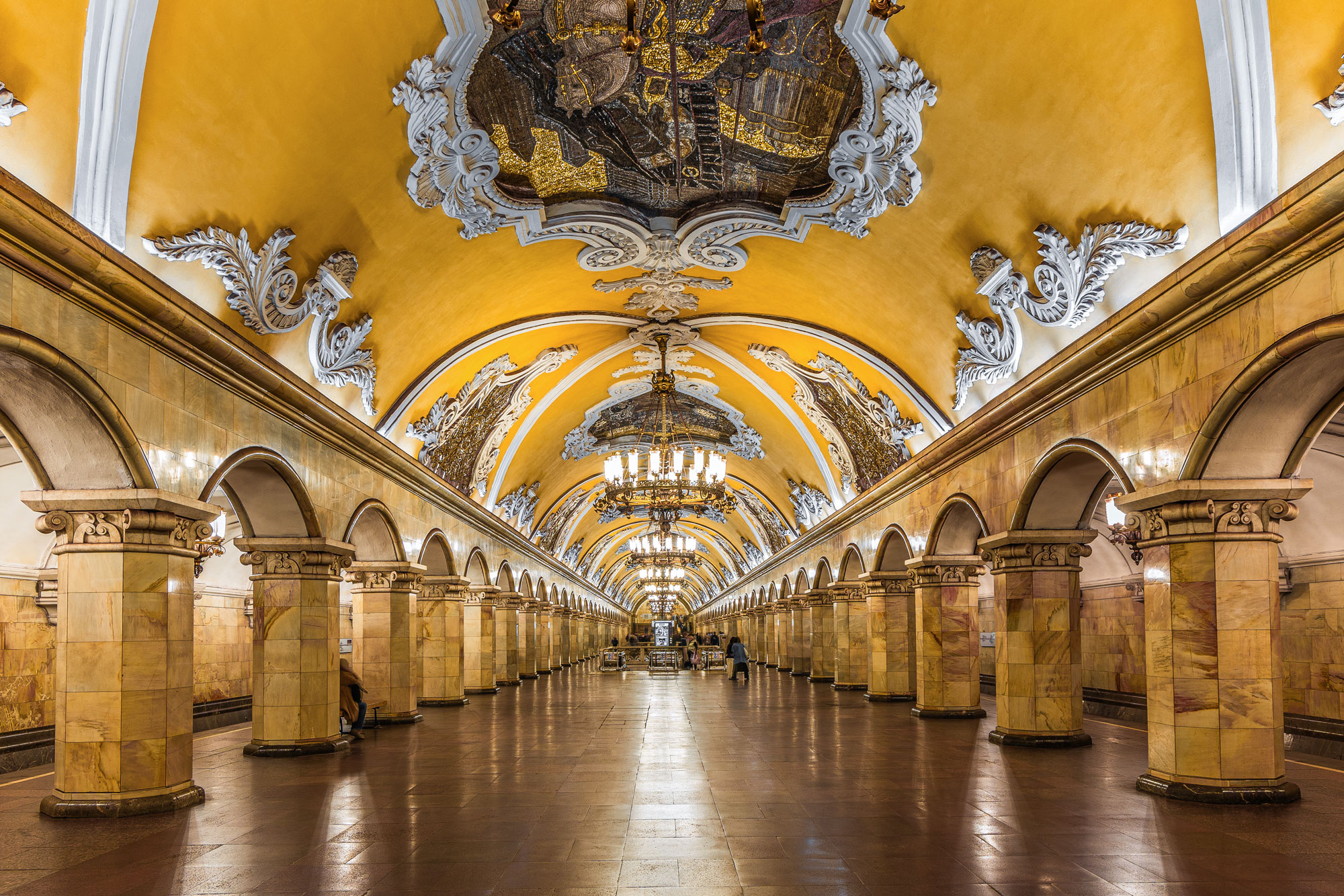 Walk around the Arbatskaya metro station