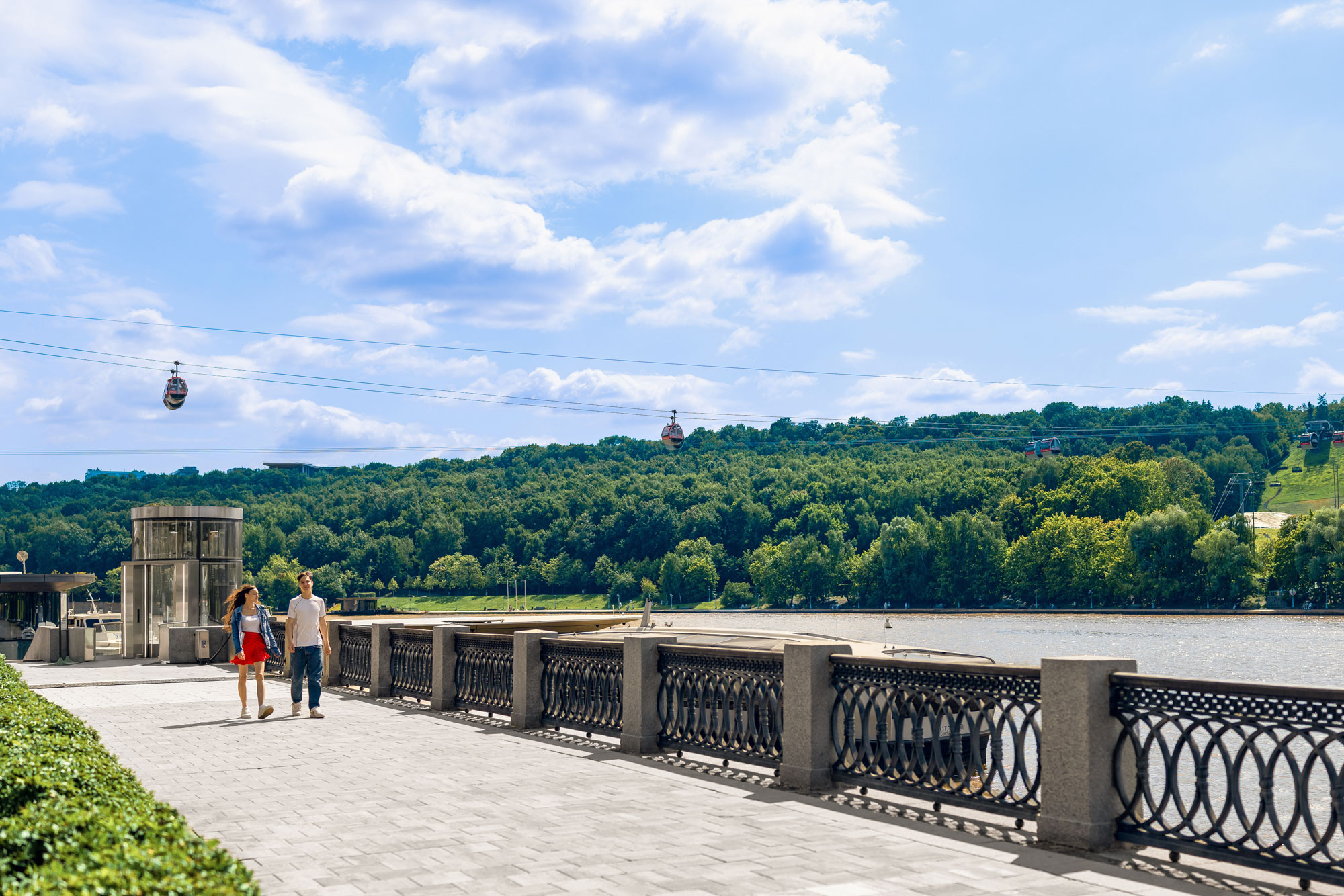 Walk Through Vorobyovy Gory and Luzhniki